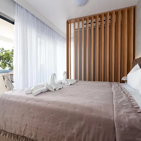 Mirakul, New Modern With Swimming Pool, Close To The Beach, Children Playroom, Quiet Area- By Traveler Tourist Agency Krk - Id 2680 Villa Omišalj