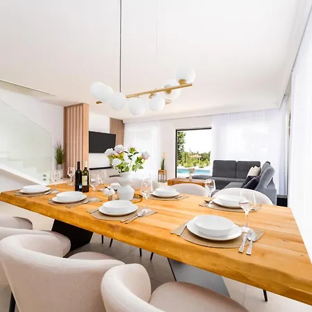 Mirakul, New Modern With Swimming Pool, Close To The Beach, Children Playroom, Quiet Area- By Traveler Tourist Agency Krk - Id 2680 Omišalj