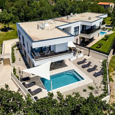Mirakul, New Modern With Swimming Pool, Close To The Beach, Children Playroom, Quiet Area- By Traveler Tourist Agency Krk - Id 2680 Villa *