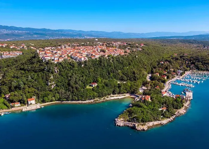 Mirakul, New Modern With Swimming Pool, Close To The Beach, Children Playroom, Quiet Area- By Traveler Tourist Agency Krk - Id 2680