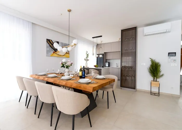Вилла Mirakul, New Modern With Swimming Pool, Close To The Beach, Children Playroom, Quiet Area- By Traveler Tourist Agency Krk - Id 2680 *